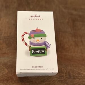 Hallmark Keepsake Ornament 2018 “Daughter” – New in Box • Christmas Gift